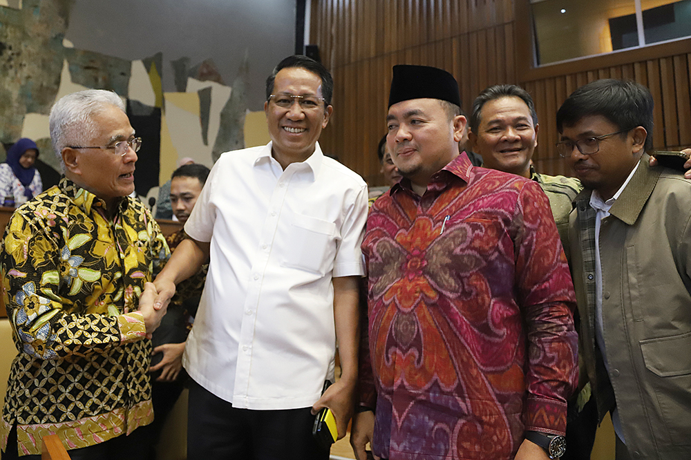 Rapat Dengar Pendapat Komisi II bersama pemerintah tentang putusan MK. (BeritaNasional/Elvis Sendouw)