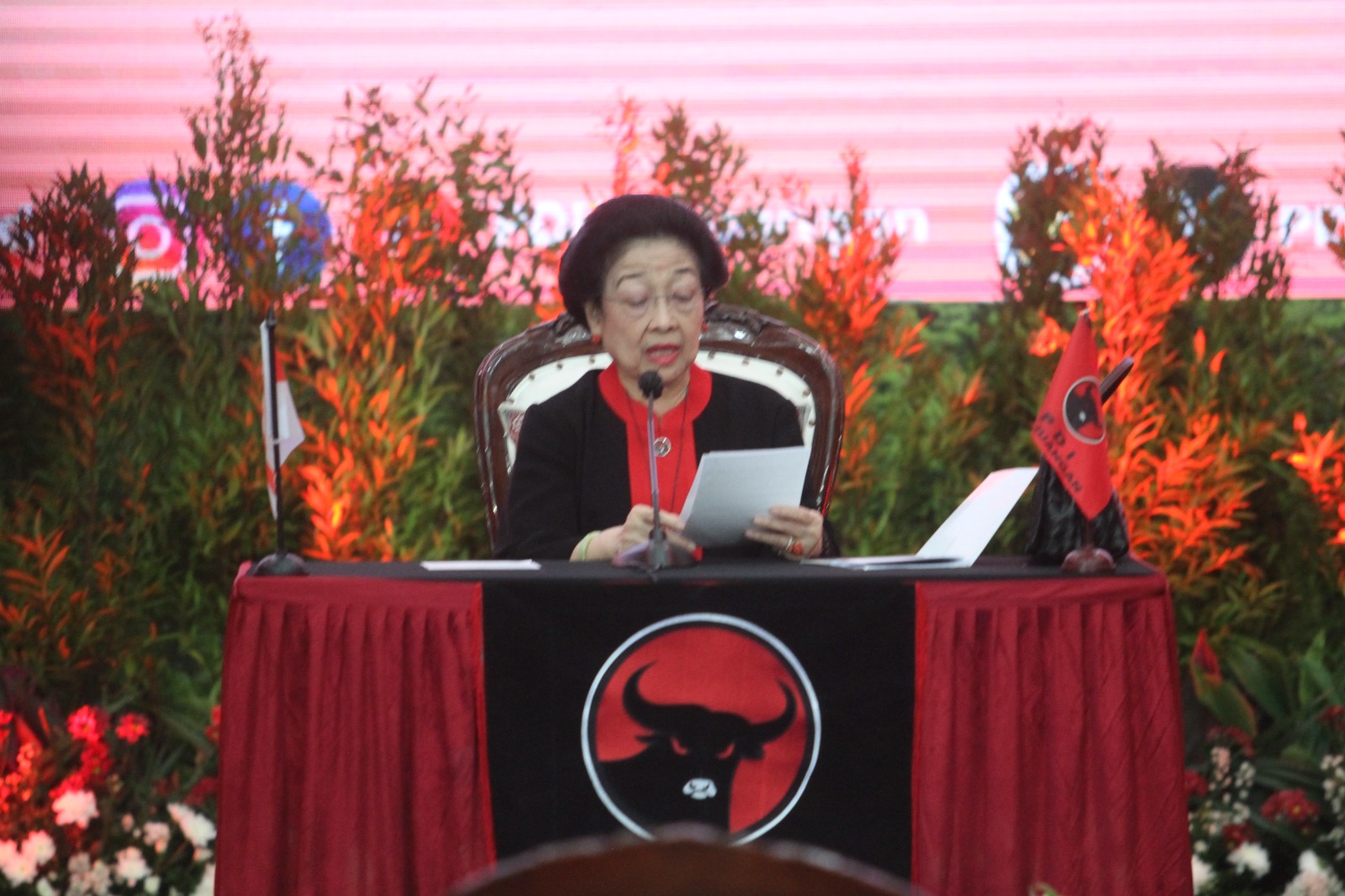 Ketum PDIP Megawati Soekarnoputri di DPP PDIP pada Kamis (22/8/2024). (BeritaNasional/Oke Atmaja)