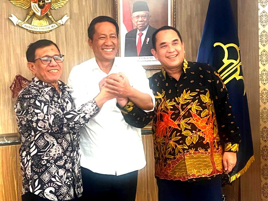 Menkumham Supratman Andi Agtas fasilitasi mediasi konflik PWI. (BeritaNasional/Doc. PWI)