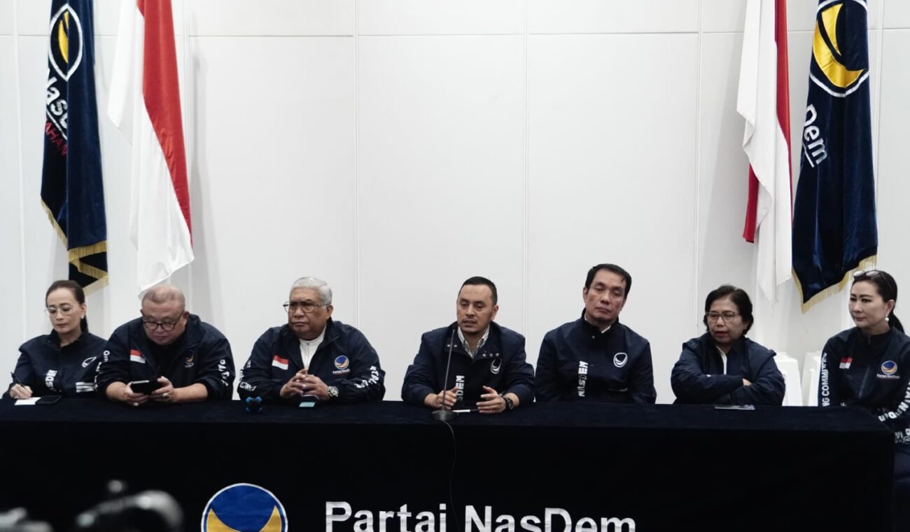 Ketua SC Kongres III NasDem Willy Aditya (tengah). (Foto/NasDem),