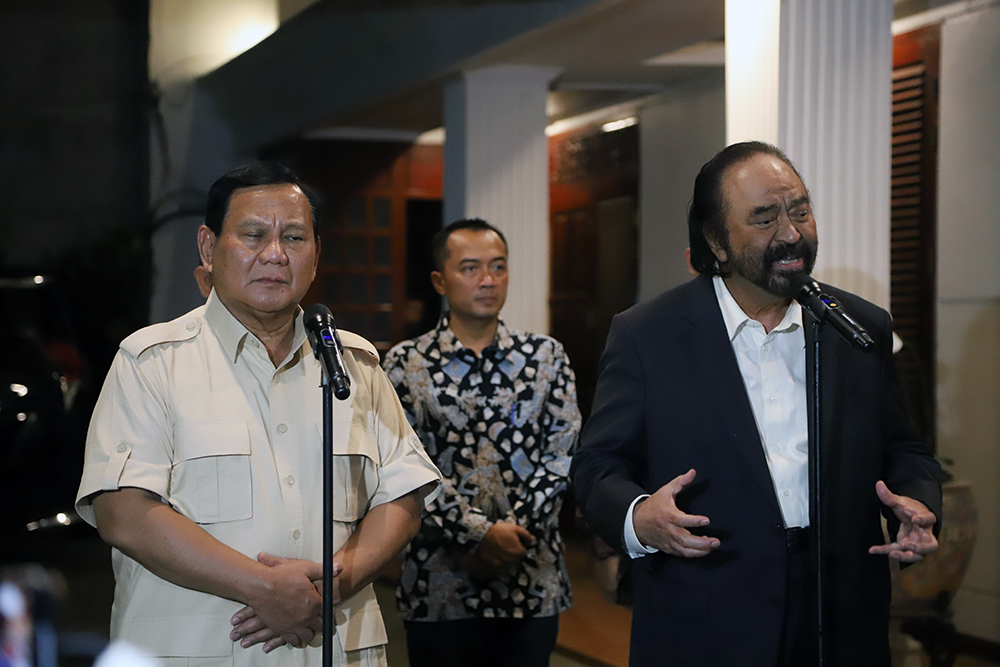 Ketum NasDem Surya Paloh bersama Presiden terpilih Prabowo Subianto. (BeritaNasional/Elvis)