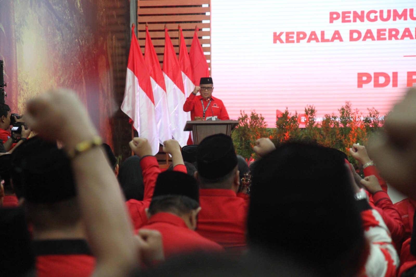 Sekjen PDIP Hasto Kristiyanto di DPP PDIP, Kamis (22/8/2024). (BeritaNasional/Oke Atmaja)