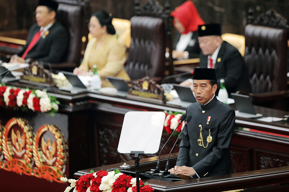 Presiden Joko Widodo sampaikan pidato dalam Sidang Tahunan MPR dan Sidang Bersama DPR - DPD Tahun 2024. (BeritaNasional/Elvis Sendouw)