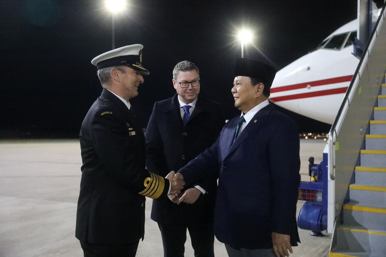 Menhan Prabowo Tiba di Bandara Canberra untuk Kunjungan Kerja. (Foto/Tim Prabowo).