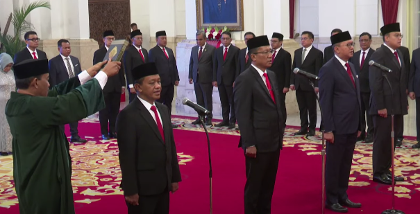 Suasana pelantikan menteri empat menteri di Istana Negara, Jakarta, Senin. (Foto/Tangkapan Layar Setpres)