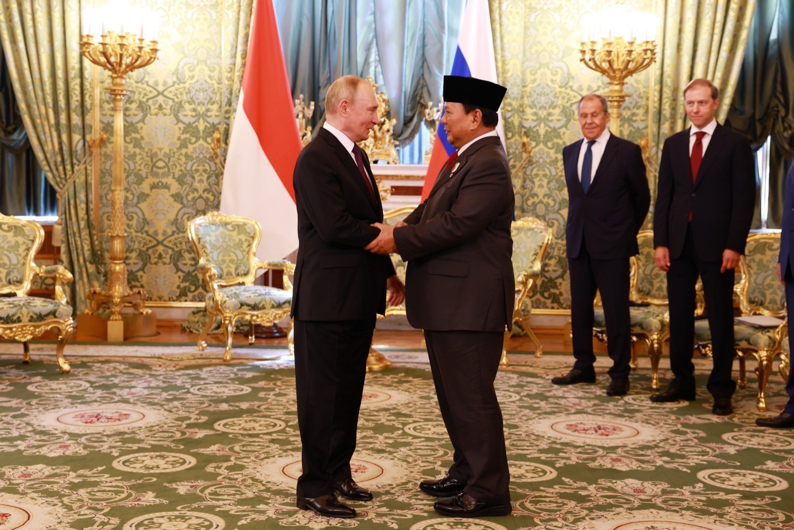 Menteri Pertahanan Prabowo Subianto saat bertemu Presiden Rusia Vladimir Putin. (Foto/Tim Prabowo).