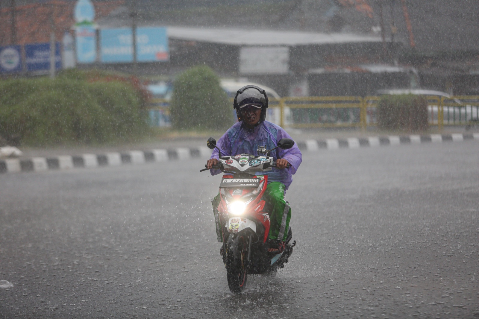 Hujang mengguyur wilayah Jakarta. (BeritaNasional/Oke Atmaja)