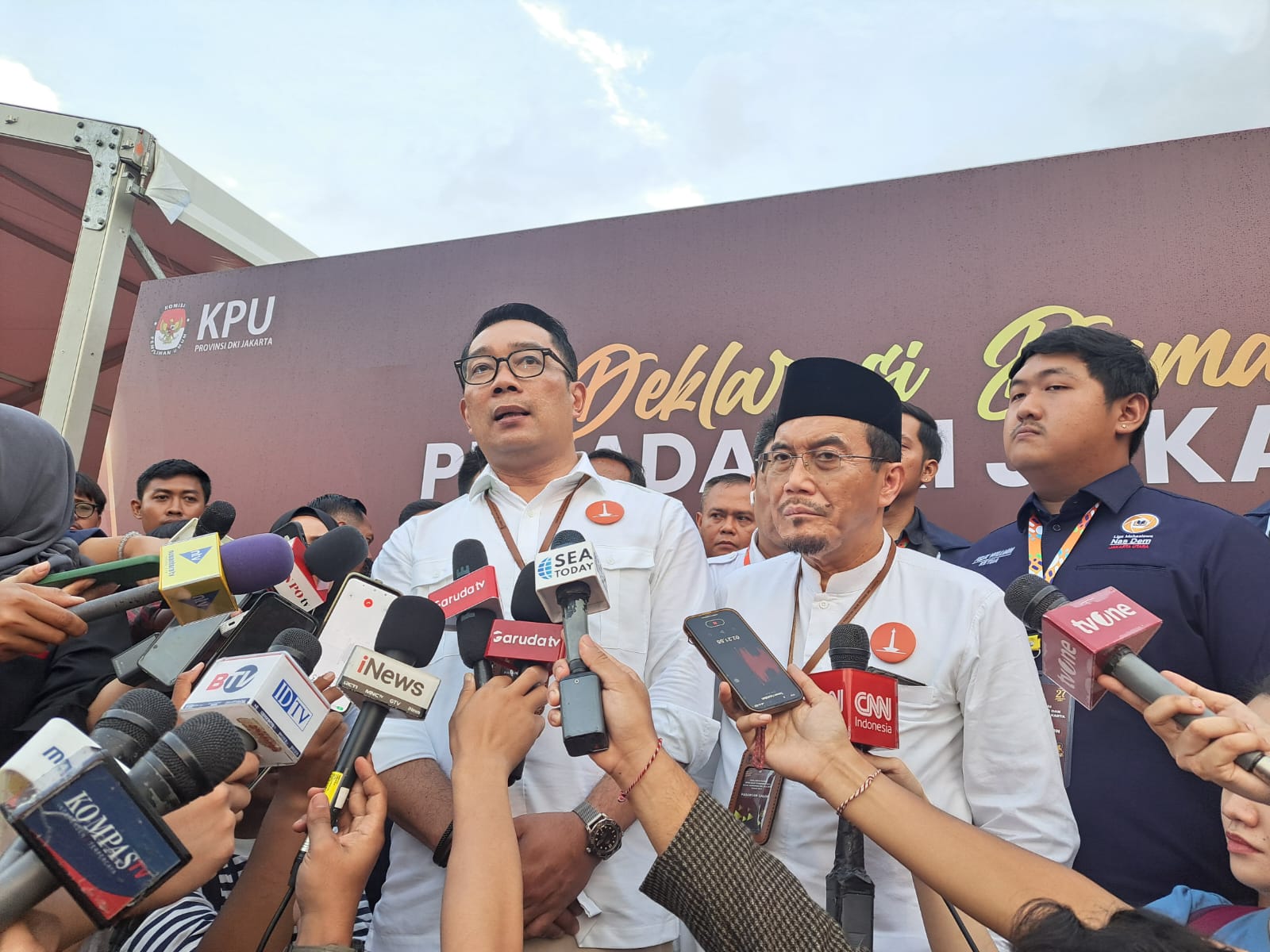 Bakal Calon Gubernur dan Wakil Gubernur DKI Jakarta, Ridwan Kamil dan Suswono. (BeritaNasional/Lydia)