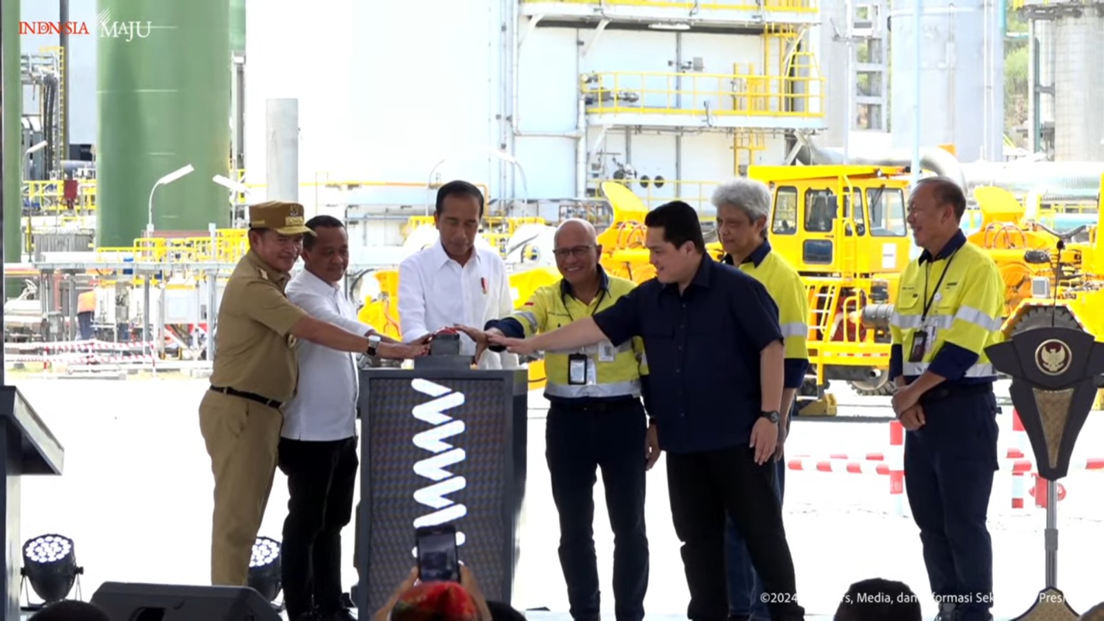 Presiden Jokowi Resmikan Smelter Tembaga dan Pemurnian Logam Mulia di Sumbawa Barat. (Foto/Setkab).