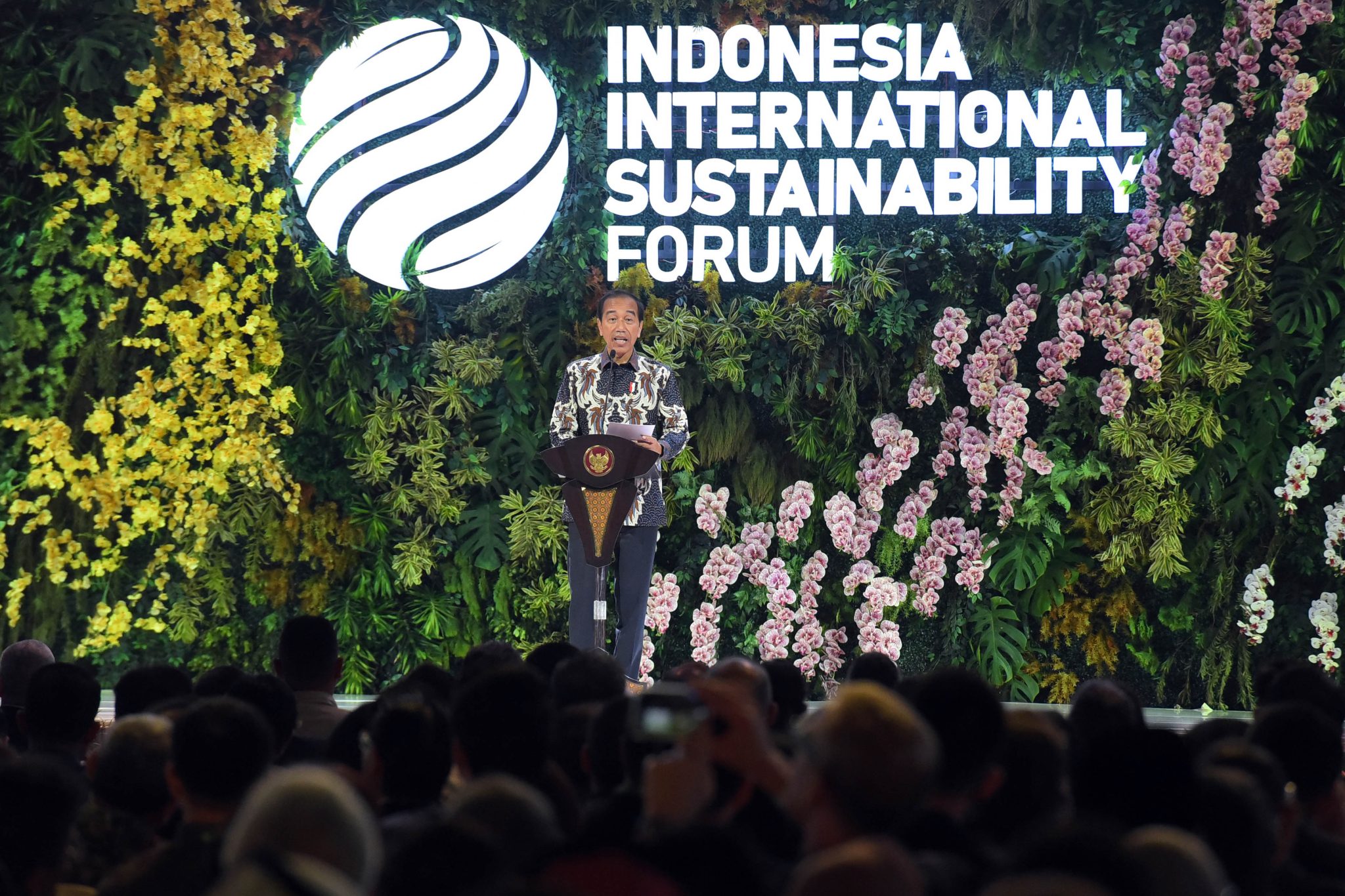 Jokowi saat membuka ndonesia International Sustainability Forum (IISF) Tahun 2024. (Foto/BPMI).