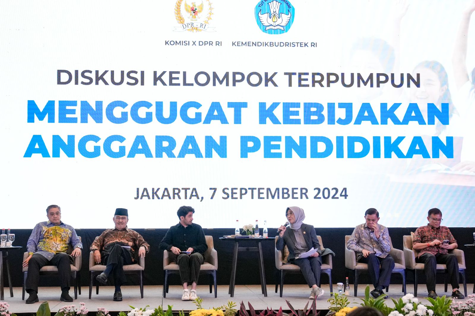 Kemendikbudristek dan DPR RI berdiskusi soal anggaran pendidikan. (Foto/Kemendikbudristek)