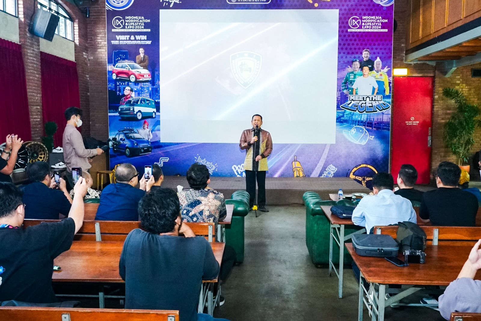 Ketua Umum Ikatan Motor Indonesia (IMI) Bambang Soesatyo mendukung gelaran ajang Indonesia Modification & Lifestyle Expo (IMX) 2024. (Foto/Dok Bamsoet)