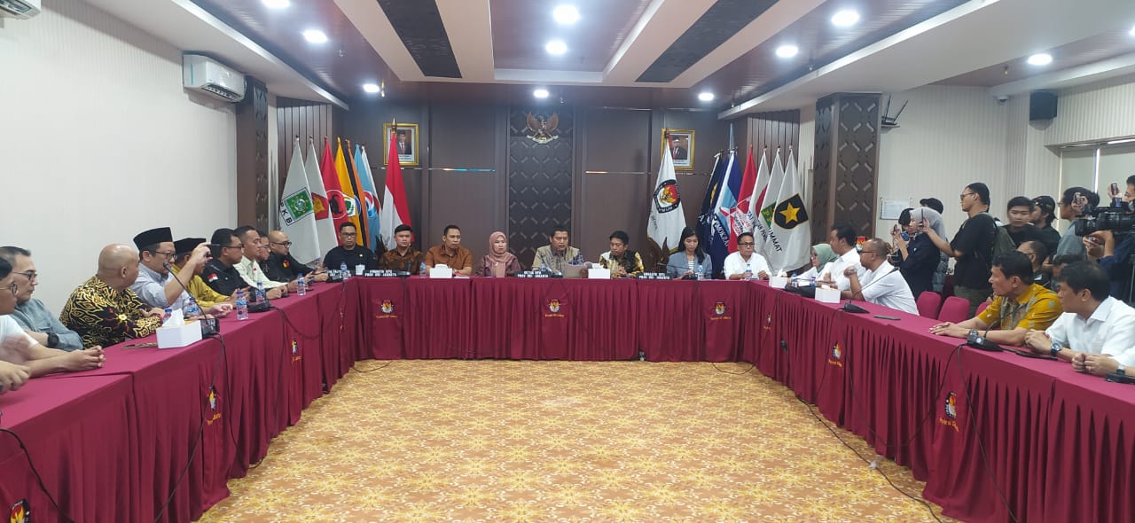 KPUD Jakarta Rapat Pleno Tertutup (internal) Penetapan Pasangan Calon Gubernur dan Wakil Gubernur. (BeritaNasional/Oke Atmaja).