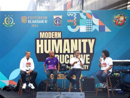 Pj Gubernur Jakarta Heru Budi Hartono saat menjadi pembicara di acara pameran kinerja Kejaksaan dengan tema Modern Humanity Educative dan Accessibility. (Foto/Berita Jakarta)