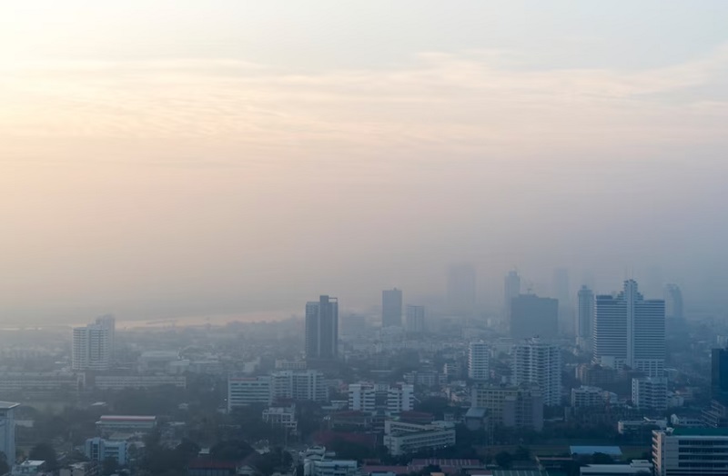 Polusi udara Jakarta (Foto/Freepik)