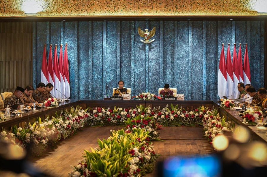 Momen Jokowi pimpin K abinet Paripurna terakhir dari Kabinet Indonesia Maju di Istana Garuda, Ibu Kota Nusantara. (BeritaNasional/doc. Setkab)