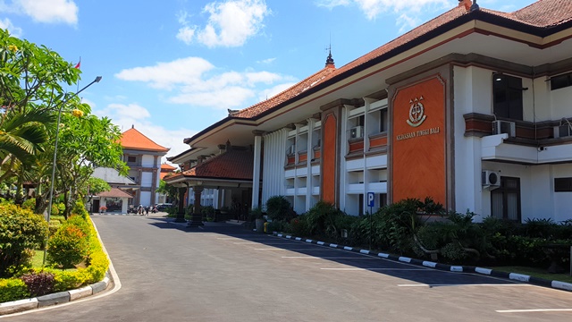 Gedung Kejaksaan Tinggi Bali. JPU Kejati Bali menuntut bebas Sukena setelah memelihara satwa dilindungi landak jawa. (Foto/Kejati)