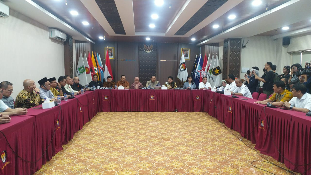 Suasana rapat pleno KPU Jakarta untuk penetapan paslon cagub-cawagub. (BeritaNasional/Oke Atmaja)