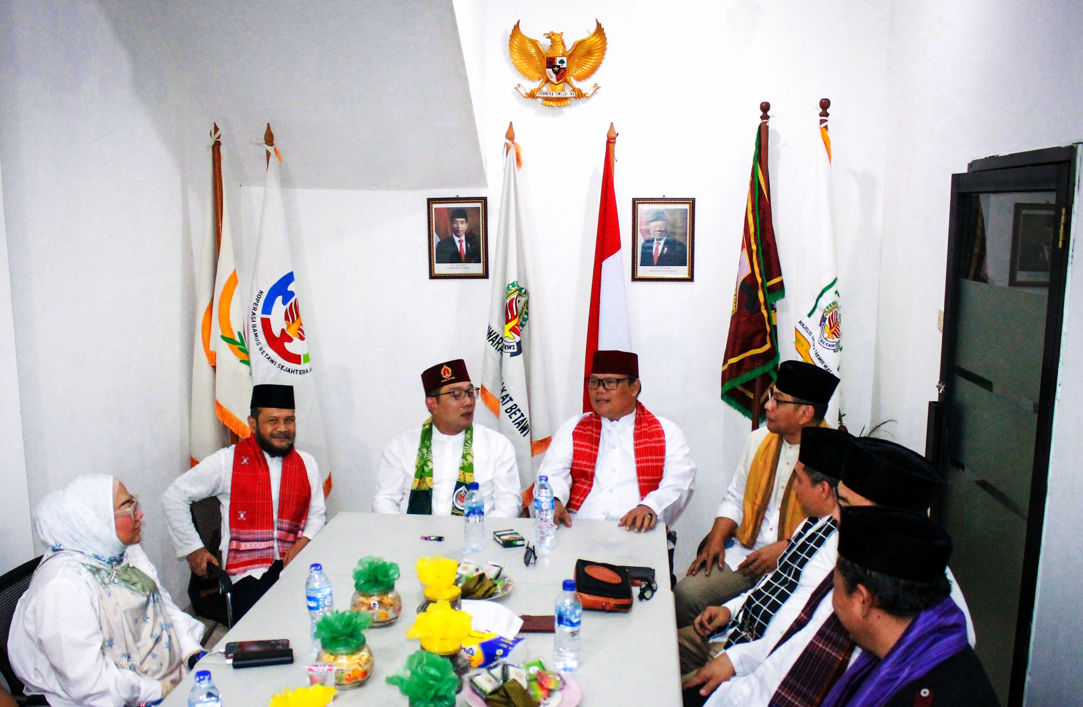 Momen pertemuan Ridwan Kamil dengan Bamus Betawi. (BeritaNasional/Doc. RK)