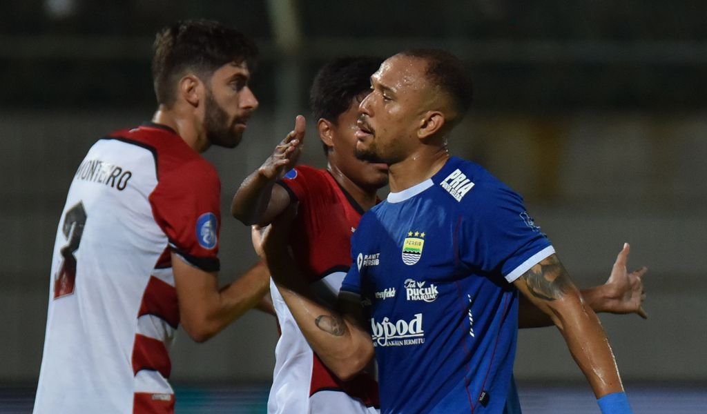 Gustavo Franca tak jadi terbang ke China untuk menghadapi Zhejiang FC di AFC Champions League 2. (Foto/Persib)