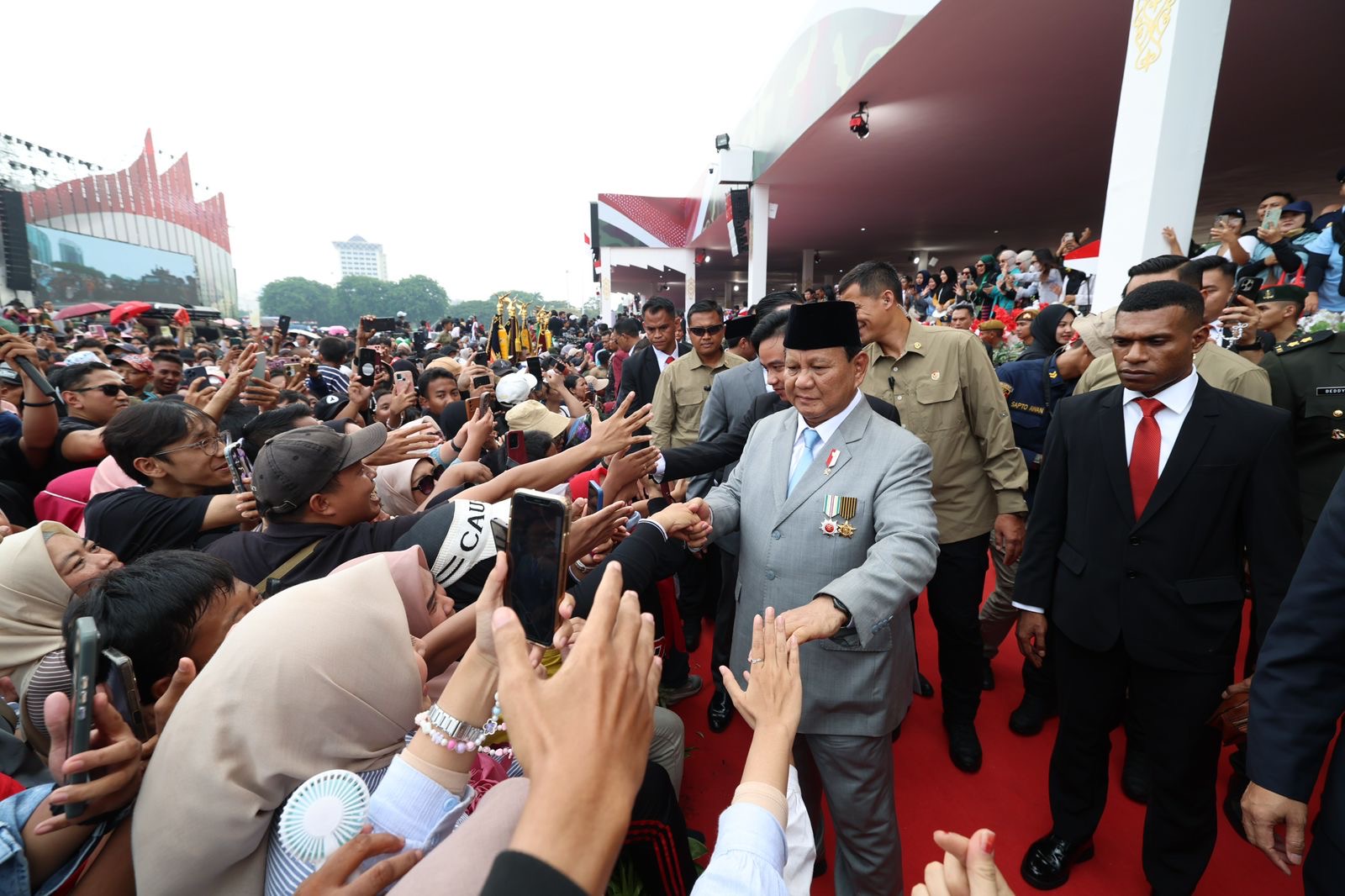 Presiden terpilih dan Menteri Pertahanan Prabowo Subianto saat hadiri HUT TNI. (Foto/Tim Prabowo).