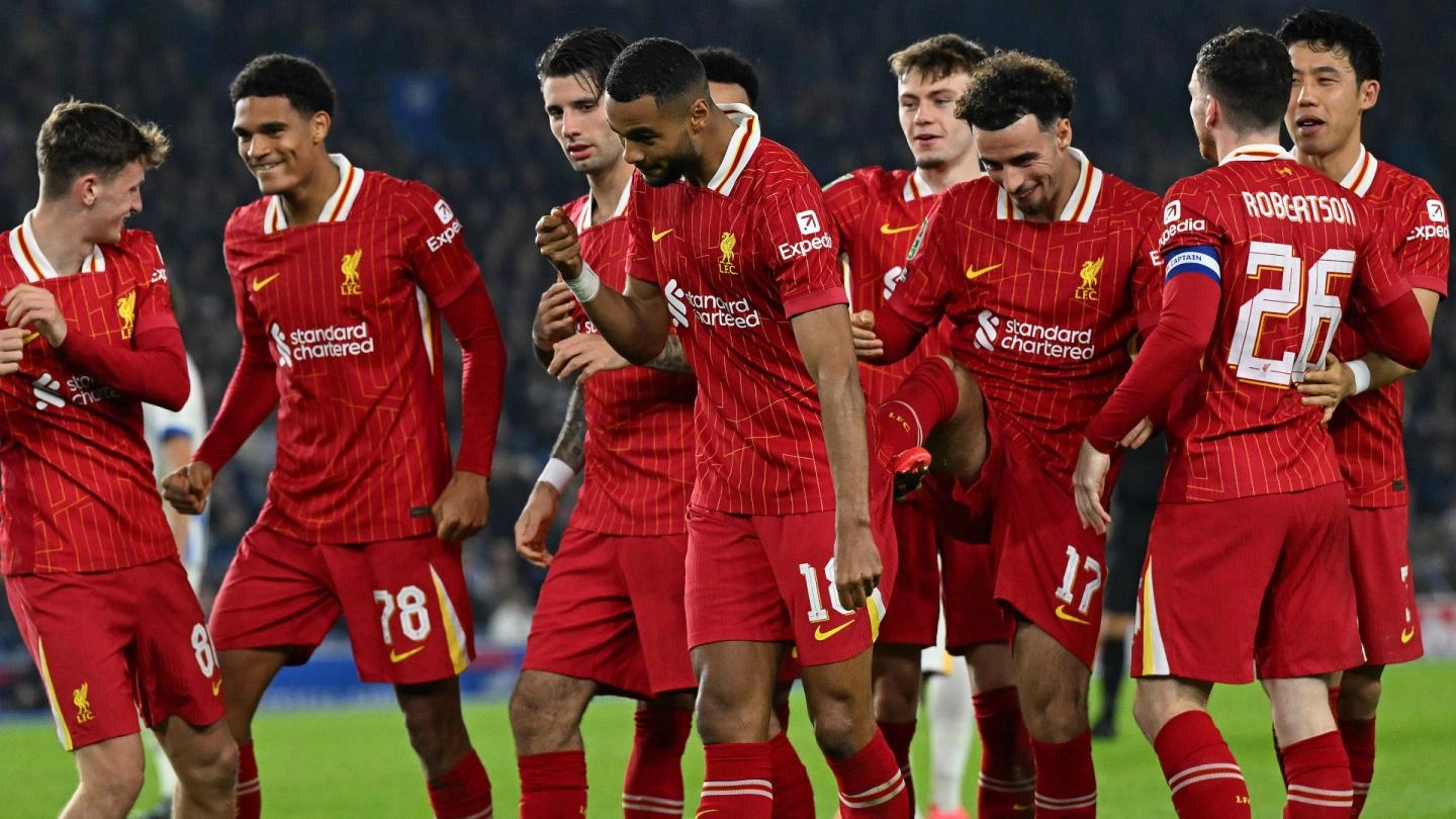 Para pemain Liverpool berselebrasi merayakan gol ke gawang Brighton. (Foto/Liverpool FC)