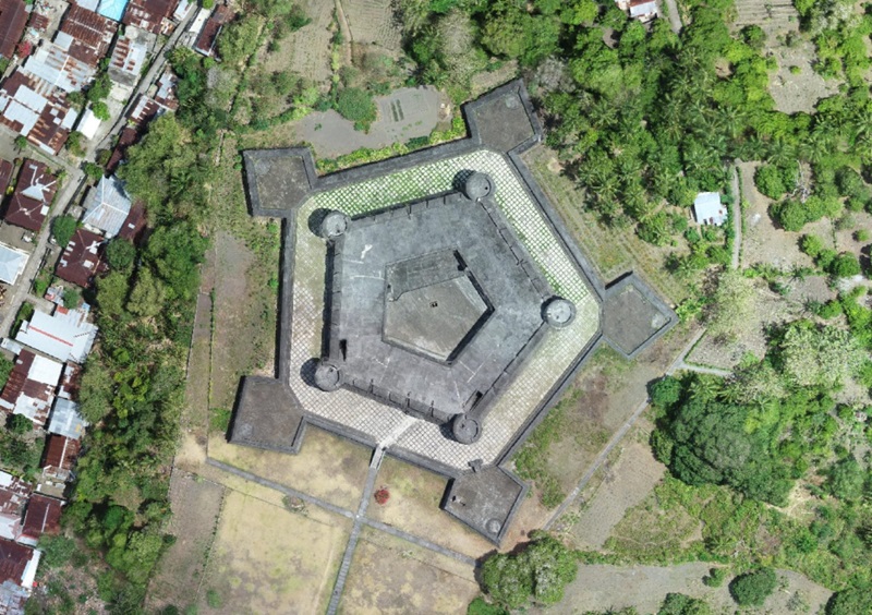 BPK lestarikan Benteng Belgica (Foto/Kemdikbud)