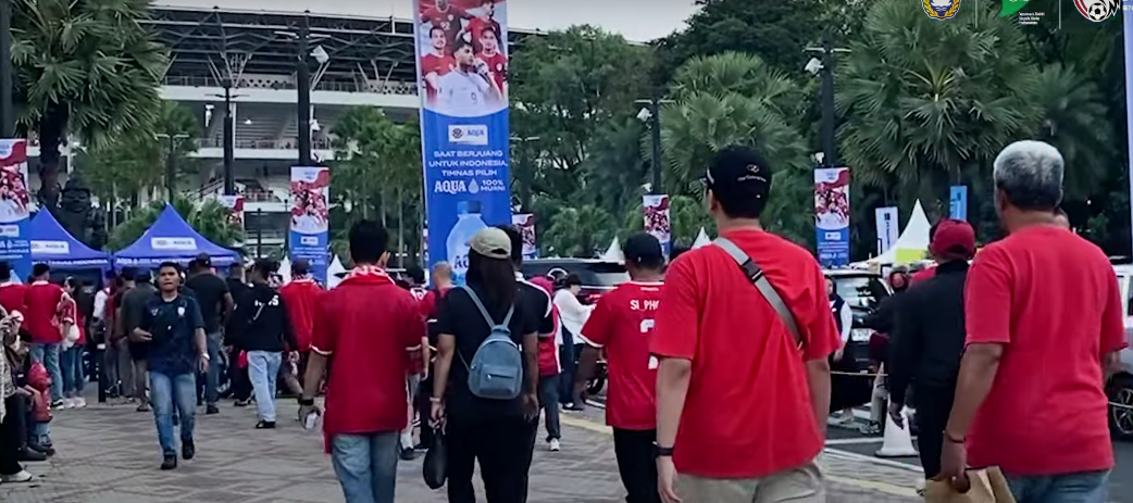 Salah satu lokasi tempat pendaftaran Garuda ID di Stadion GBK. (Foto/tangkapan layar YouTube PSSI)