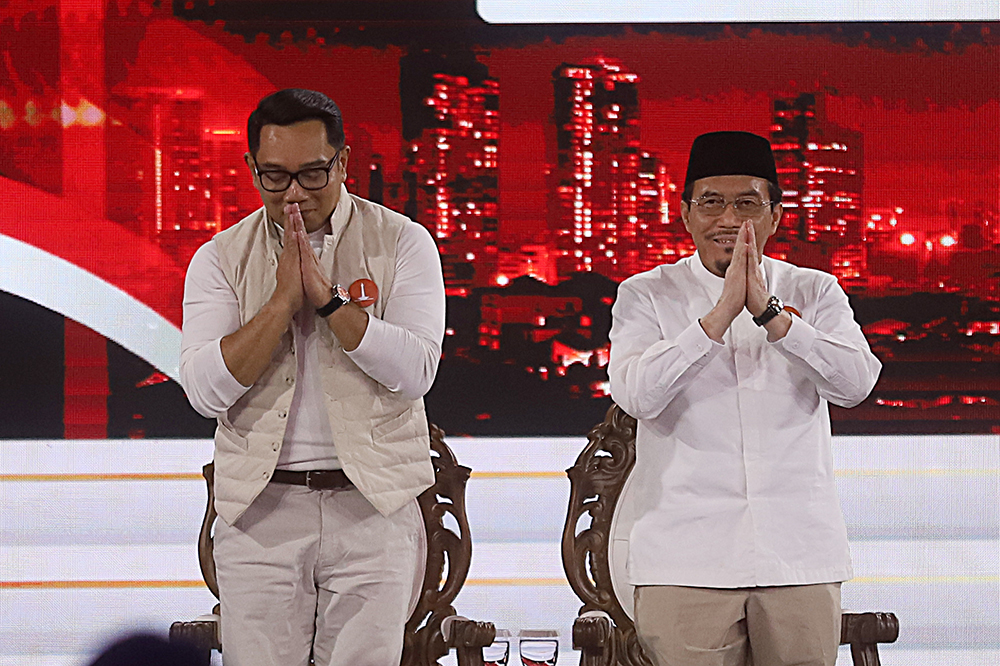 Paslon nomor urut 1 Ridwan Kamil-Suswono saat debat perdana Pilgub Jakarta. (BeritaNasional/Elvis)