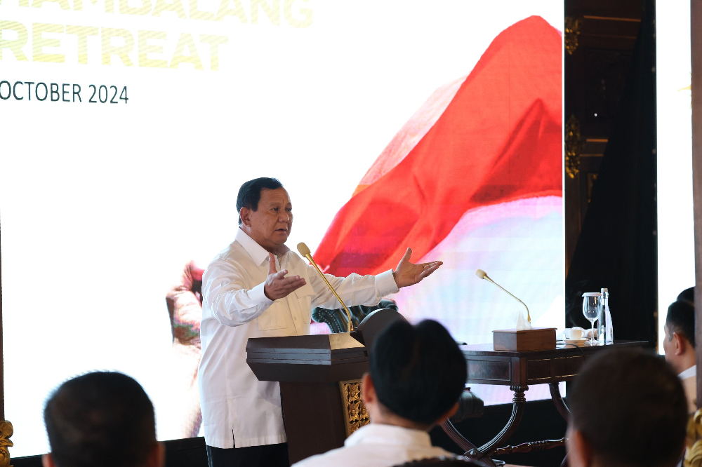 Presiden Terpilih Prabowo Subianto saat memberikan pembekalan kepada calon menteri di Hambalang, Bogor, Jawa Barat. (Foto/Tim Prabowo)