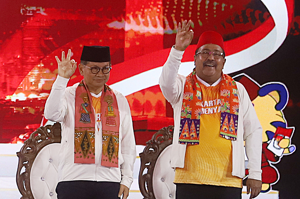 Paslon nomor urut 3 Pramono Anung-Rano Karno saat debat pertama. (BeritaNasional/Elvis Sendouw))