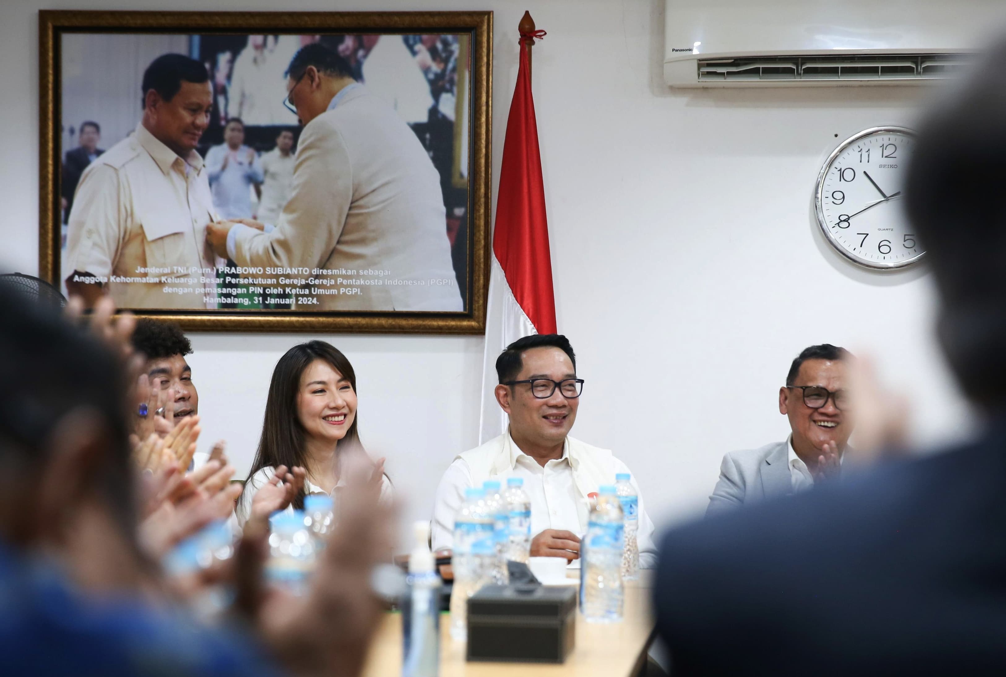 Calon gubernur Jakarta Ridwan Kamil usai silaturahmi bersama pemuka agama. (Foto/Tim Rido).