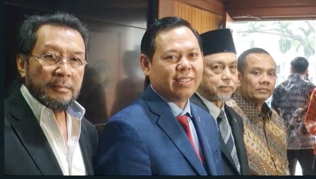 Pimpinan DPD RI usai bertemu dengan Prabowo Subianto. (BeritaNasional/Bachtiarudin).