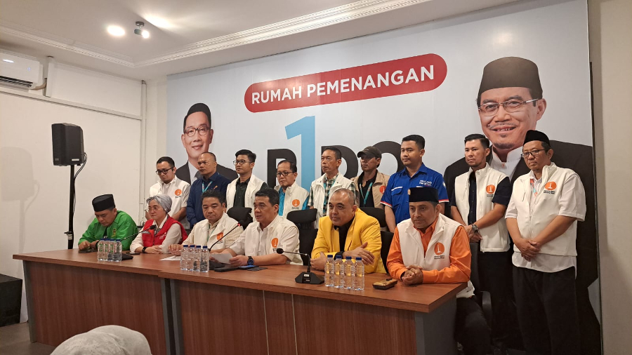 Momen KIM Plus DKI Jakarta menanggapi dukungan untuk Pramono Anung. (BeritaNasional/Lydia)