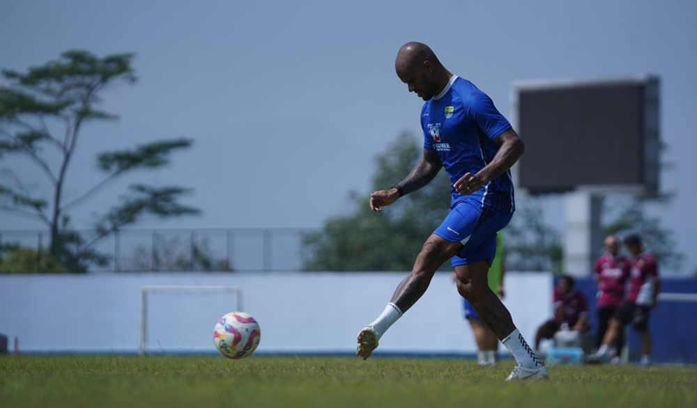 Bomber Persib Bandung David da Silva saat berlatih. (Foto/Persib.co.id)