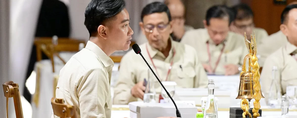 Wapres Gibran Rakabuming Raka makan siang bersama jajaran menteri Kabinet Merah Putih. (Foto/Setwapres)