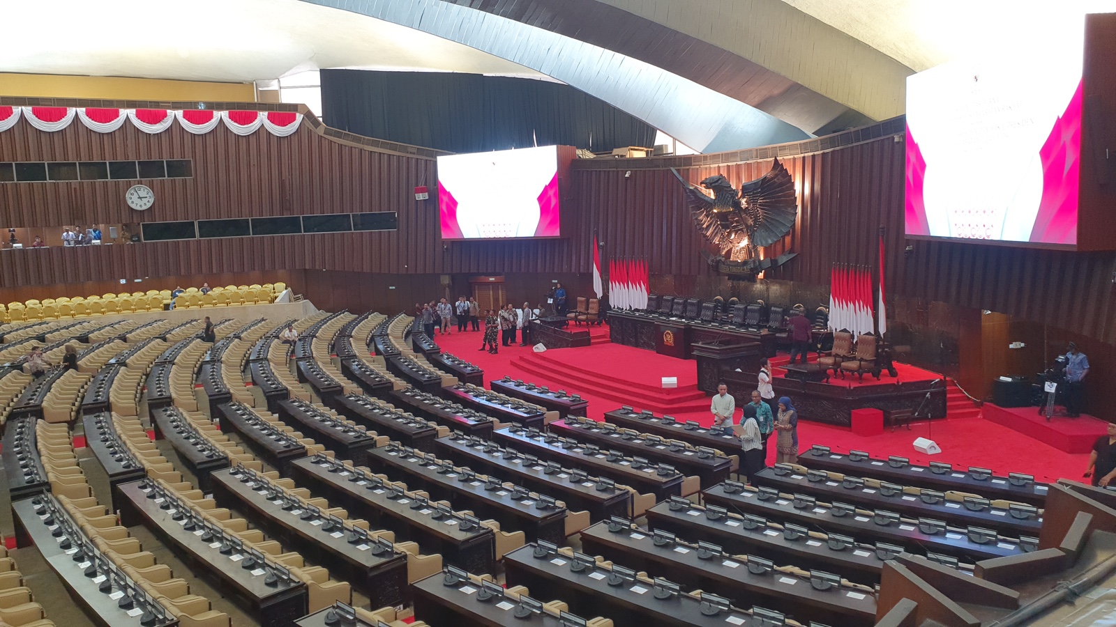 Gedung kura-kura tempat pelantikan Prabowo Subianto-Gibran Rakabuming. (BeritaNasional/Bachtiar).