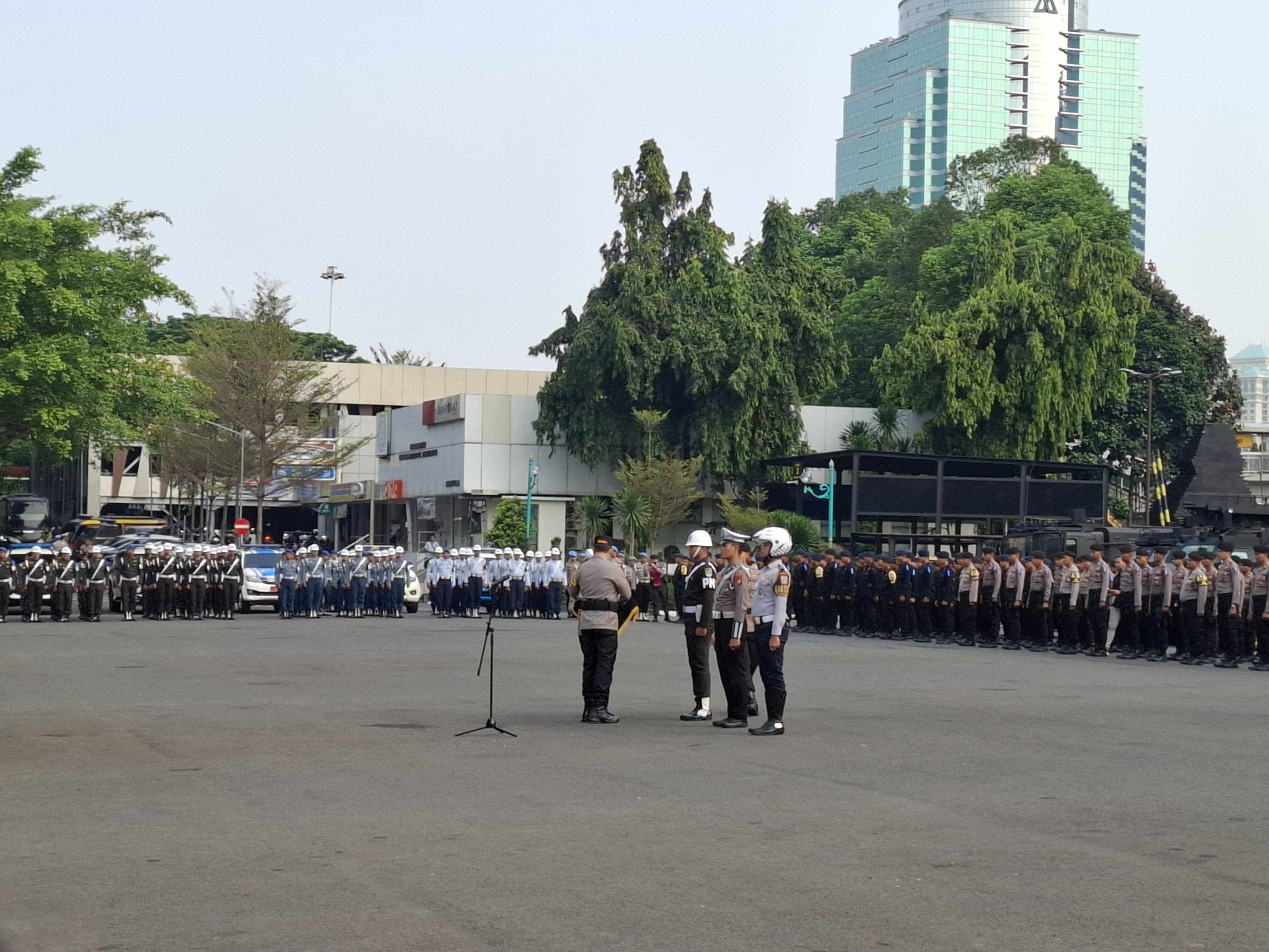 Wakapolda Metro Jaya Brigjen Pol Djati Wiyoto saat memimpin Apel Operasi Zebra Jaya. (BeritaNasional/Bachtiar).