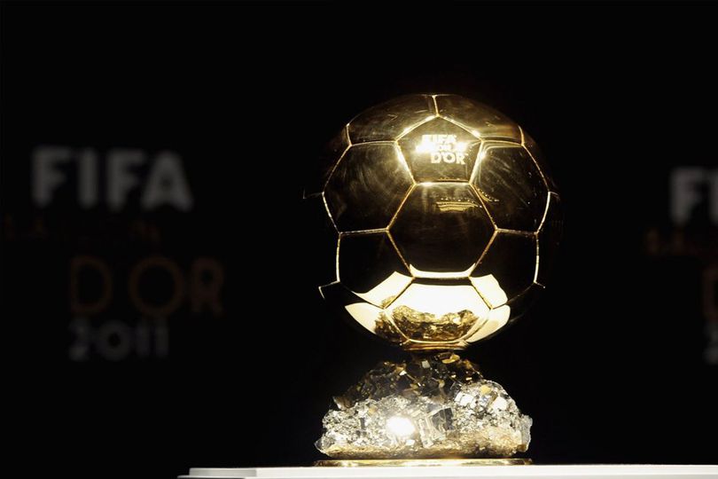 Trofi penghargaan Ballon d'Or 2024. (Foto/dok.FIFA Museum)