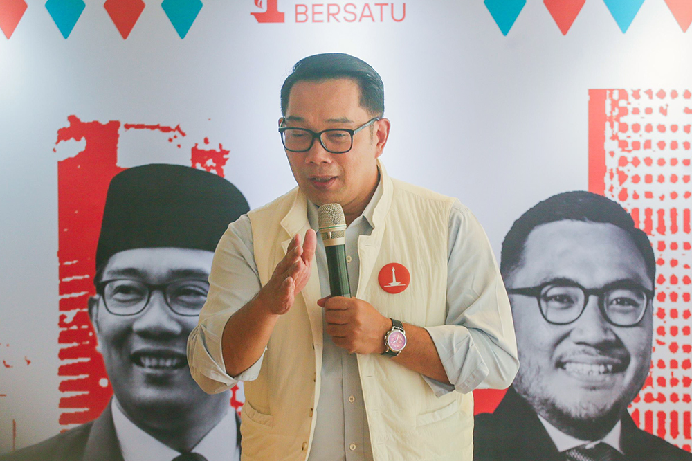 Calon Gubernur nomor urut 1, Ridwan Kamil memberikan sambutan pada saat deklarasi dukungan dari forum para pengusaha muda di Jakarta. (BeritaNasional/HO Tim Rido/Elvis Sendouw)