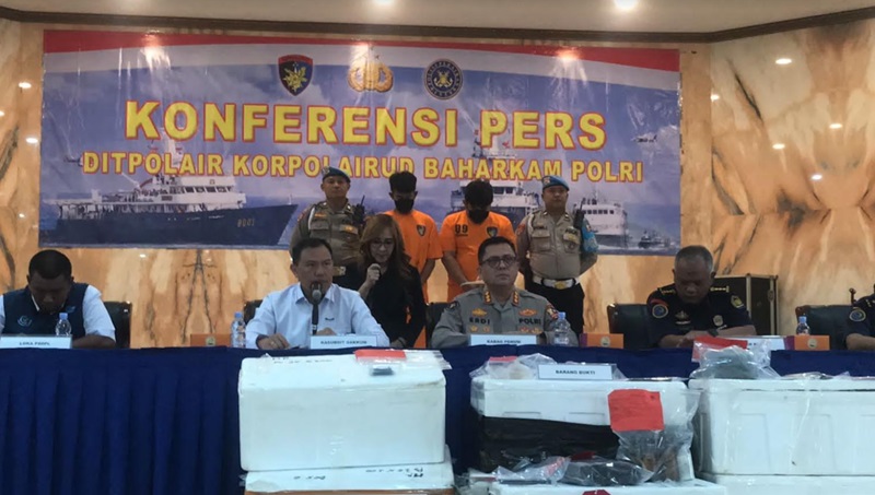 Polisi sita 100 ribu benih lobster ilegal (Beritanasional/Bachtiar)