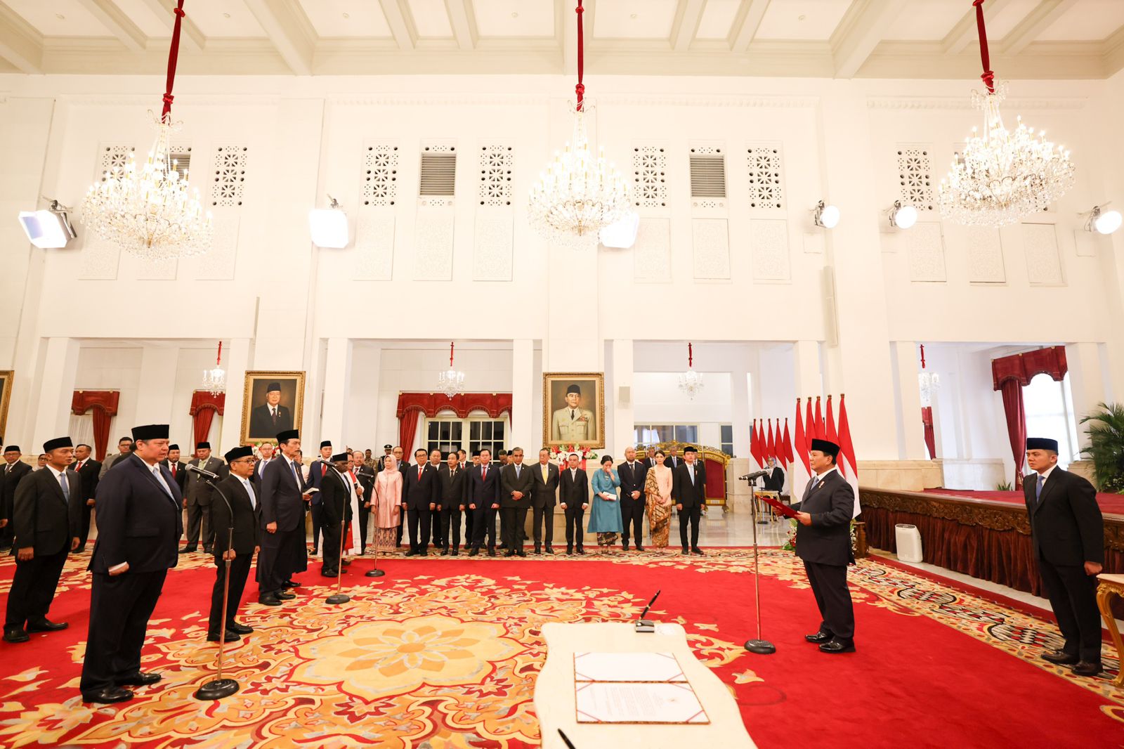 Presiden Prabowo saat melantik Kabinet Merah Putih. (Foto/Tim Prabowo).