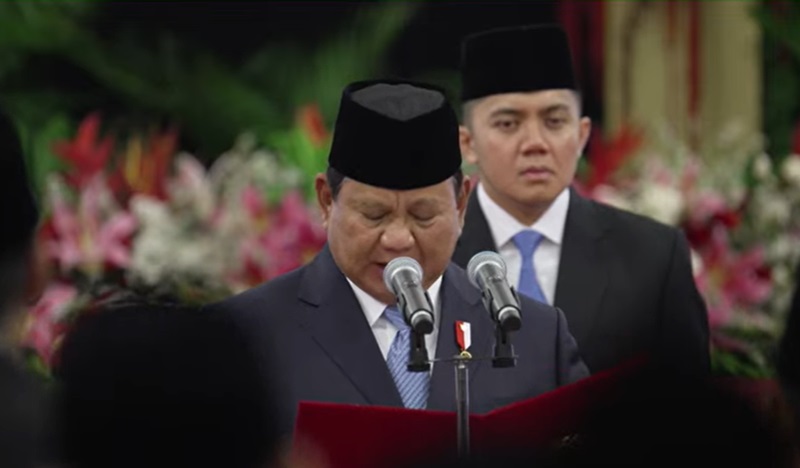 Prabowo melantik menteri Kabinet Merah Putih (Foto/Youtube Sekretariat Presiden)