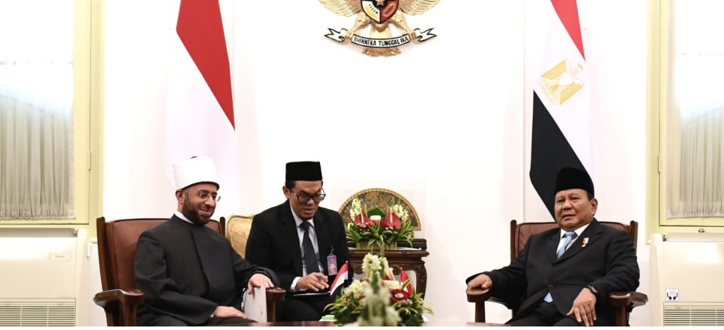 Presiden Prabowo Subianto menerima kunjungan dua utusan khusus dari negara sahabat, yaitu Mesir dan Persatuan Emirat Arab (PEA). (Foto/BPMI).