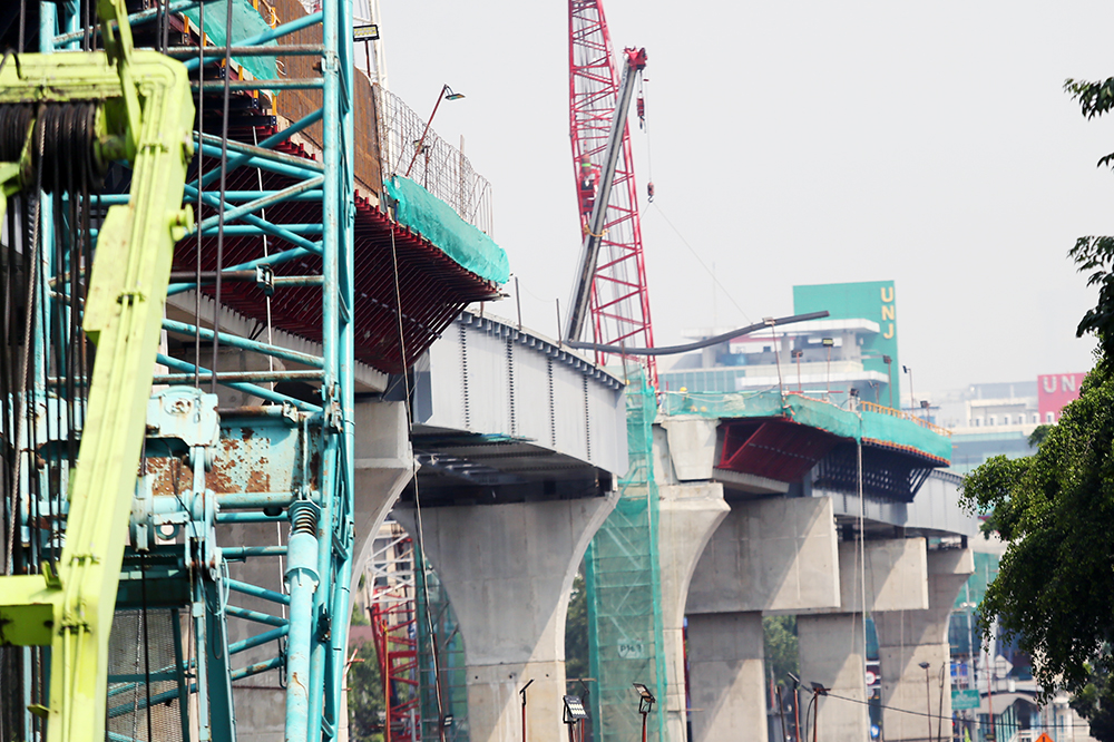 Pengerjaan proyek LRT Jakarta Fase 1B Velodrome-Manggarai. (BeritaNasional/HO/Elvis Sendouw)