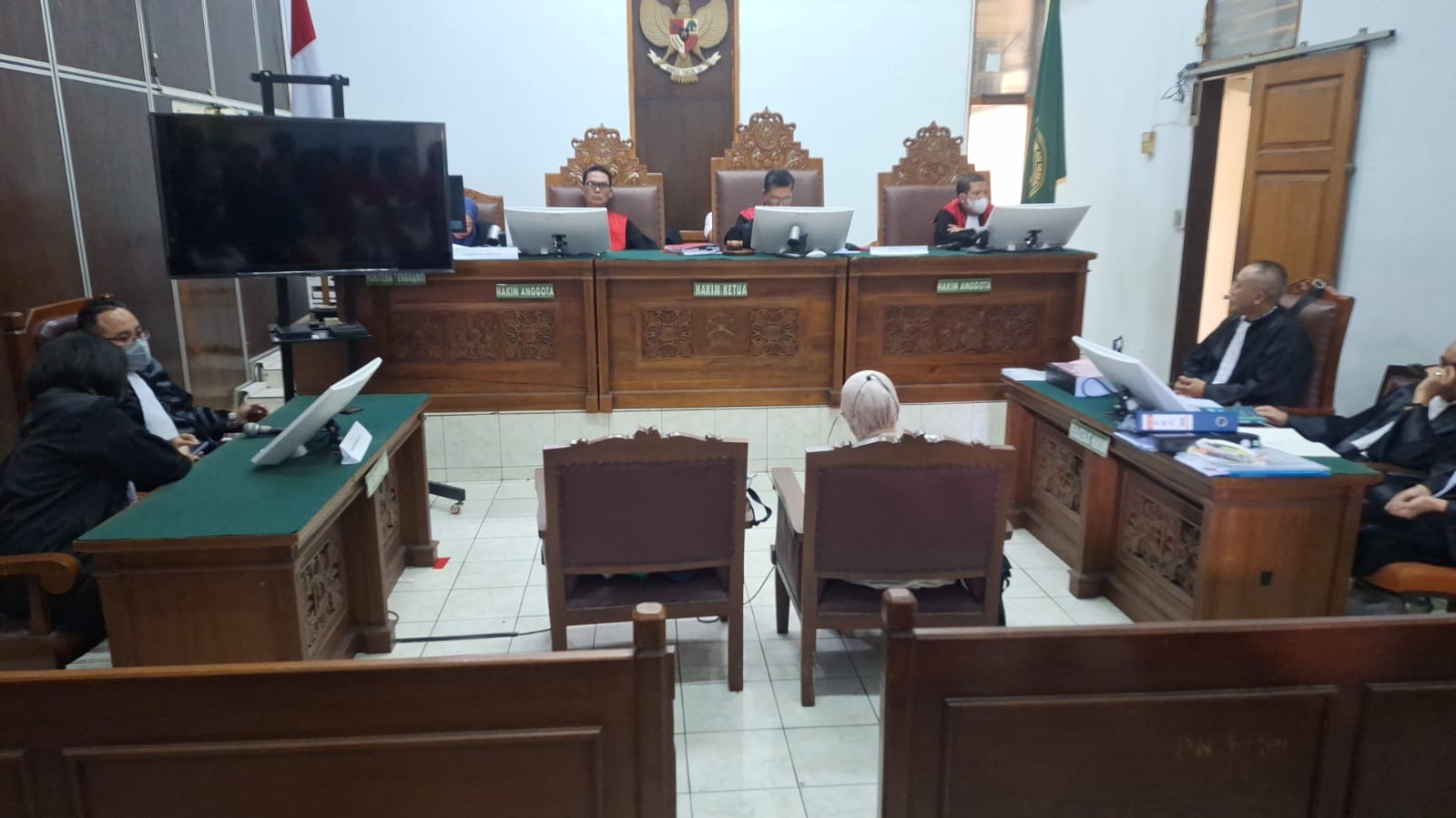 Sidang keempat perkara pidana sumpah palsu dengan terdakwa Ike Farida. (Foto/Istimewa).