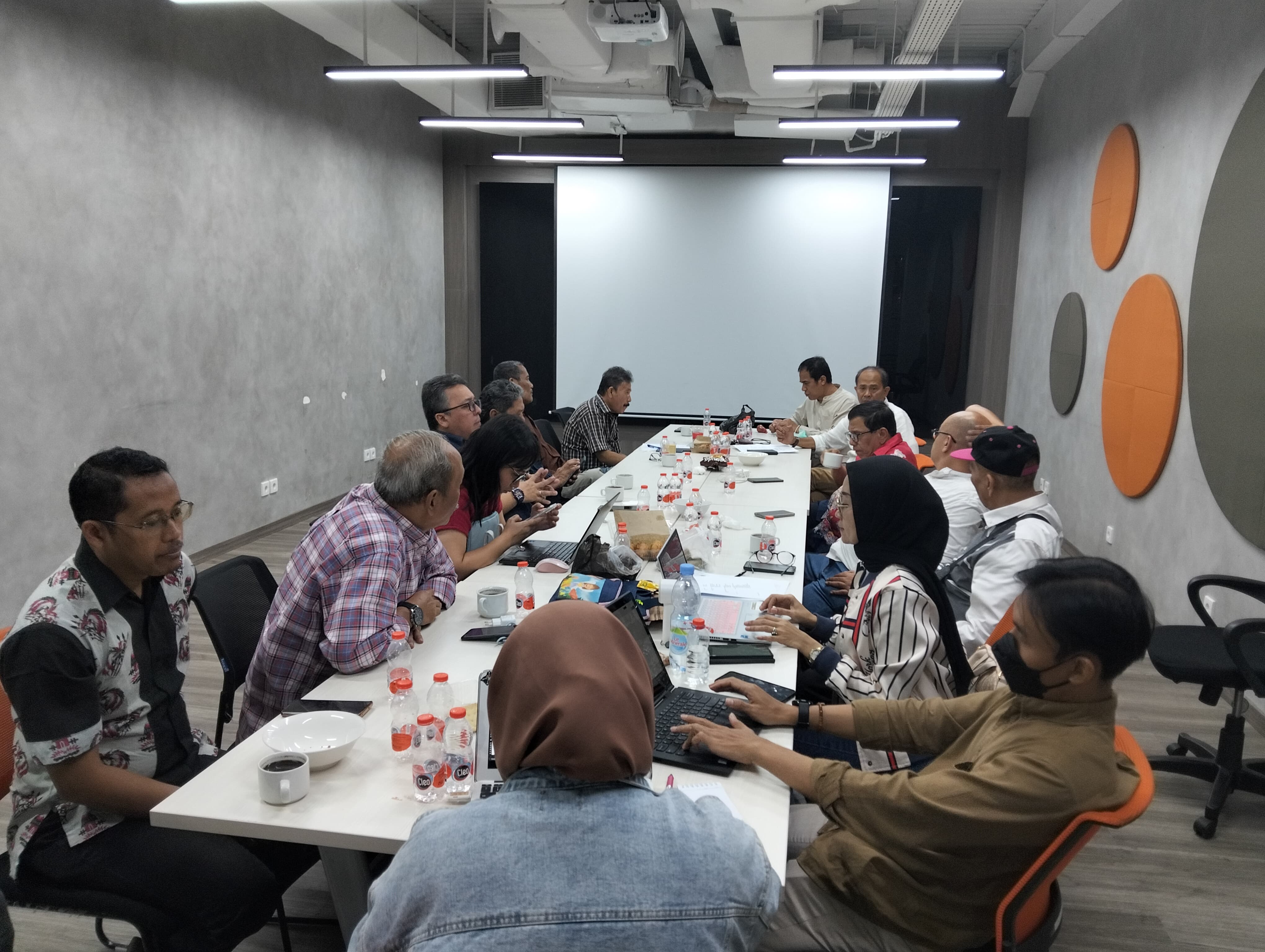 PWI Pusat saat menggelar rapat HPN. (Foto/PWI).