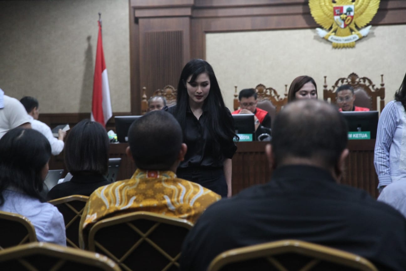 Momen Sandra Dewi jadi saksi sidang korupsi tata kelola timah di PT Timah Tbk dengan terdakwa sang suami,Harvey Moeis. (BeritaNasional/Oke Atmaja)