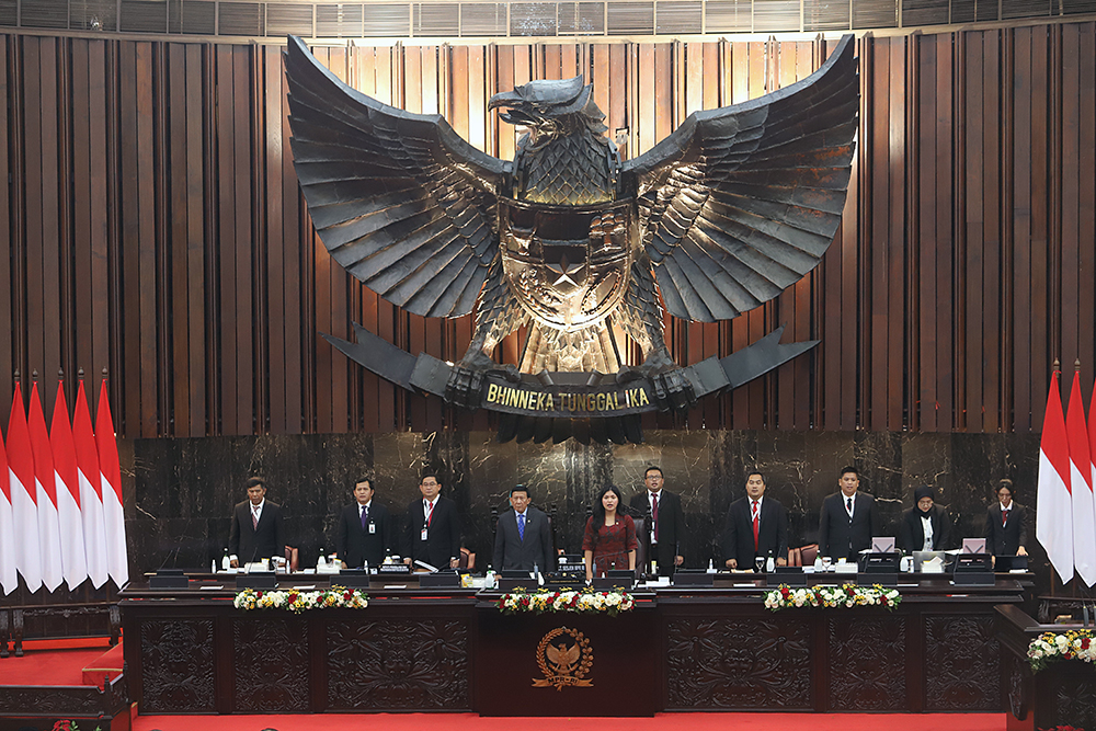 Pimpinan sementara MPR memimpin sidang Sidang Paripurna MPR. (BeritaNasional/Elvis Sendouw)