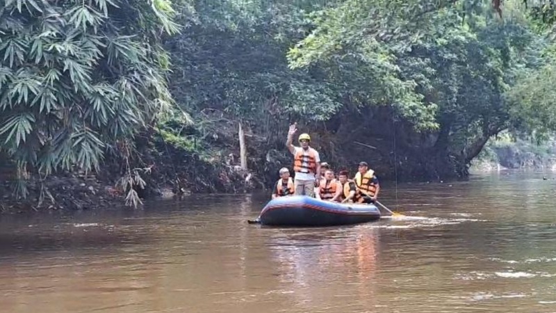 RK meninjau Sungai Ciliwung (Beritanasional/Lydia)